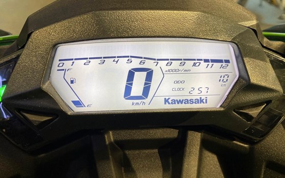 Gebrauchtmotorrad Kawasaki Ninja 125 - Bild 7