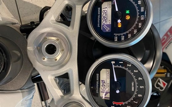 Gebrauchtmotorrad BMW R nineT Racer - Bild 3