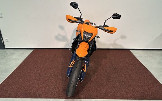 Neufahrzeug KTM 690 SMC R - Bild 3