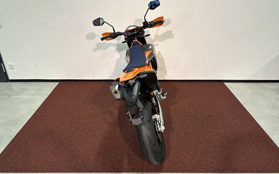Neufahrzeug KTM 690 SMC R - Bild 7