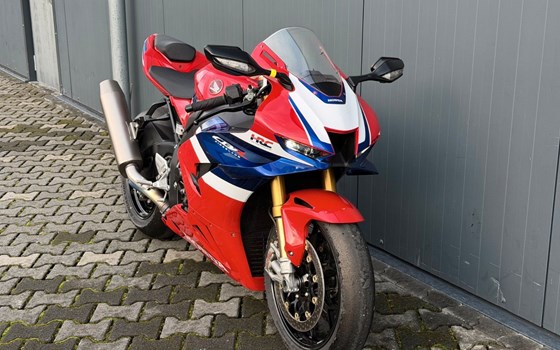 Gebrauchtmotorrad Honda CBR1000RR-R Fireblade SP - Bild 3