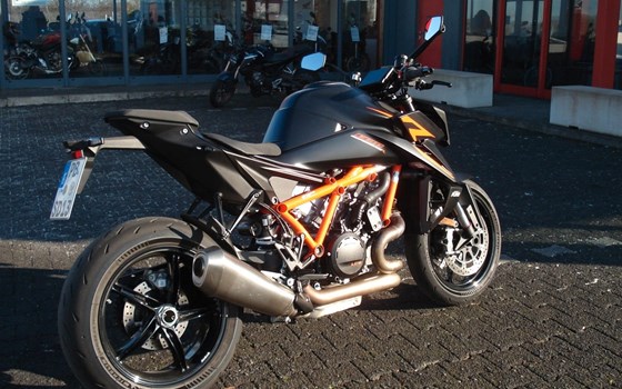 Gebrauchtmotorrad KTM 1390 Super Duke R EVO - Bild 4
