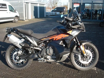 790 Adventure