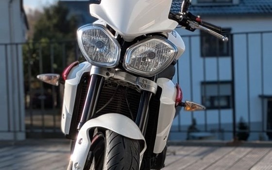 Gebrauchtmotorrad Triumph Street Triple - Bild 10