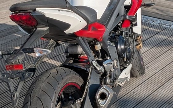 Gebrauchtmotorrad Triumph Street Triple - Bild 7