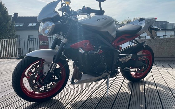 Gebrauchtmotorrad Triumph Street Triple RX - Bild 2