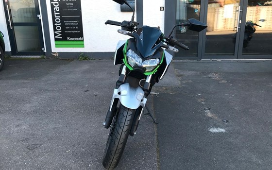 Gebrauchtmotorrad Kawasaki Z e-1 - Bild 1