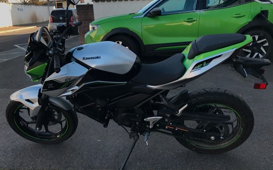 Gebrauchtmotorrad Kawasaki Z e-1 - Bild 6