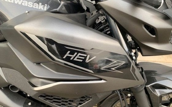 Gebrauchtmotorrad Kawasaki Z7 Hybrid - Bild 3