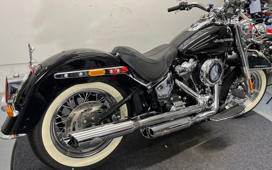 Gebrauchtmotorrad Harley-Davidson Softail Deluxe FLDE - Bild 10