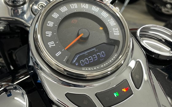 Gebrauchtmotorrad Harley-Davidson Softail Deluxe FLDE - Bild 15