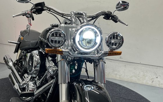 Gebrauchtmotorrad Harley-Davidson Softail Deluxe FLDE - Bild 19