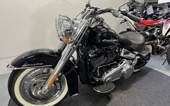 Gebrauchtmotorrad Harley-Davidson Softail Deluxe FLDE - Bild 5