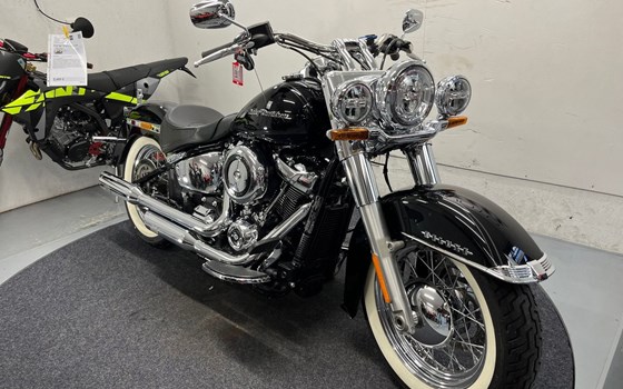 Gebrauchtmotorrad Harley-Davidson Softail Deluxe FLDE - Bild 8