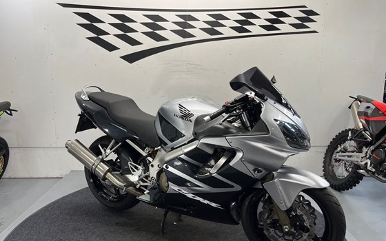 Gebrauchtmotorrad Honda CBR 600 F Sport - Bild 1