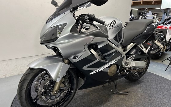 Gebrauchtmotorrad Honda CBR 600 F Sport - Bild 4