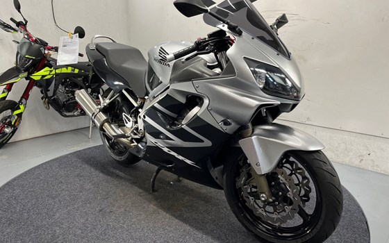 Gebrauchtmotorrad Honda CBR 600 F Sport - Bild 5