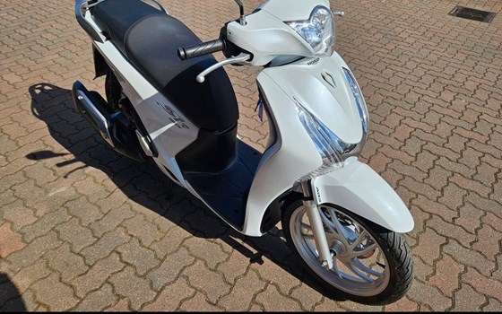 Gebrauchtmotorrad Honda SH150i - Bild 5