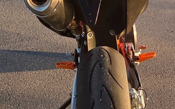 Gebrauchtmotorrad KTM 690 SMC R - Bild 5