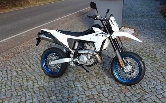 Neufahrzeug Suzuki DR-Z4S - Bild 13