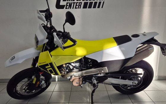 Neufahrzeug Husqvarna 701 Supermoto - Bild 12