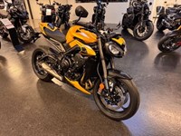 Gebrauchtmotorrad Triumph Street Triple RS