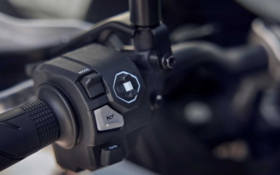 Gebrauchtmotorrad Honda XL750 Transalp - Bild 11