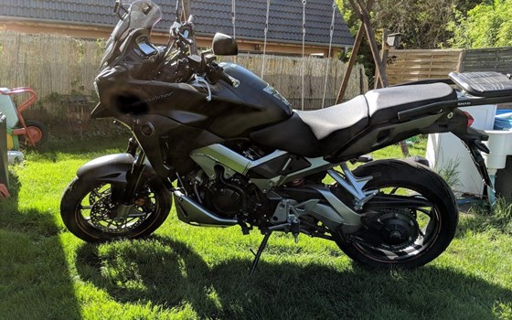 Gebrauchtmotorrad Honda VFR800X Crossrunner - Bild 1