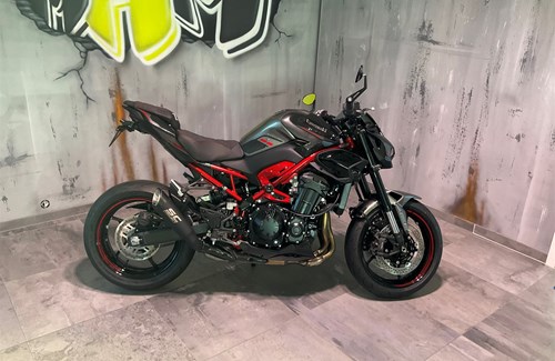 Neumotorrad Kawasaki Z900
