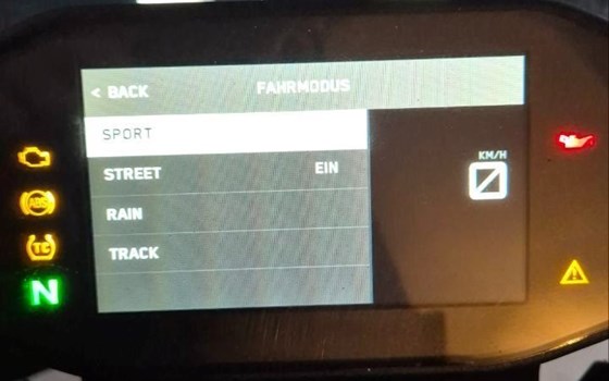 Gebrauchtmotorrad KTM 790 Duke L - Bild 11