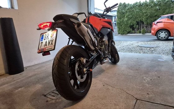 Gebrauchtmotorrad KTM 790 Duke L - Bild 3