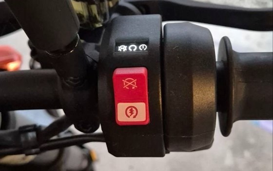 Gebrauchtmotorrad KTM 790 Duke L - Bild 9