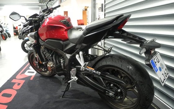 Gebrauchtmotorrad Honda CB650R E-Clutch - Bild 3