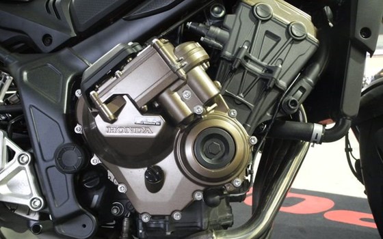 Gebrauchtmotorrad Honda CB650R E-Clutch - Bild 8