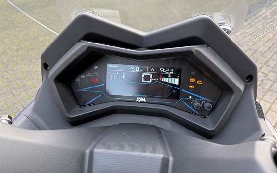 Gebrauchtmotorrad Sym MaxSym 400i - Bild 11