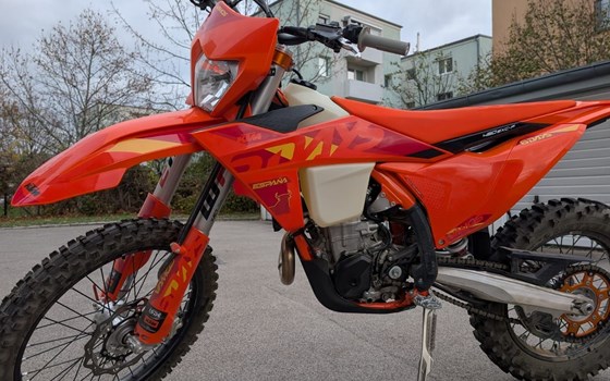 Gebrauchtmotorrad KTM 450 EXC-F SIX DAYS - Bild 3