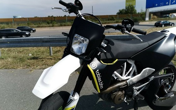 Gebrauchtmotorrad Husqvarna 701 Supermoto - Bild 5