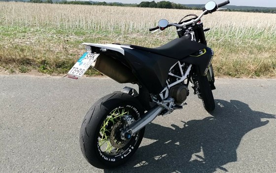 Gebrauchtmotorrad Husqvarna 701 Supermoto - Bild 6