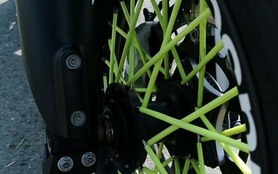 Gebrauchtmotorrad Husqvarna 701 Supermoto - Bild 9