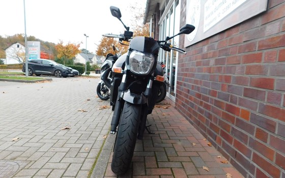 Gebrauchtmotorrad Suzuki GSR 600 - Bild 3