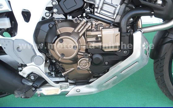 Gebrauchtmotorrad Honda CRF1000L Africa Twin Adventure Sports - Bild 8