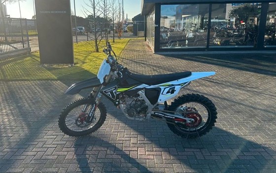 Gebrauchtmotorrad Triumph TF 450-RC EDITION - Bild 2