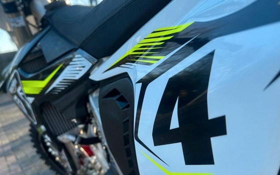 Gebrauchtmotorrad Triumph TF 450-RC EDITION - Bild 4