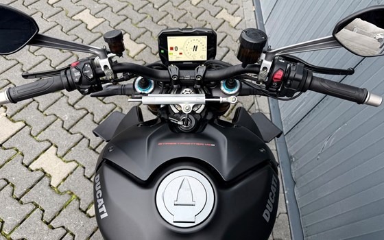 Gebrauchtmotorrad Ducati Streetfighter V4 S - Bild 4
