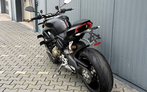 Gebrauchtmotorrad Ducati Streetfighter V4 S - Bild 7