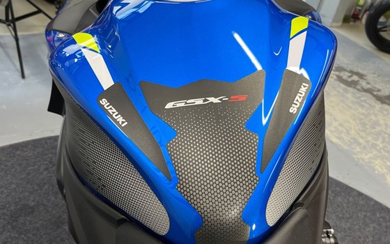 Gebrauchtmotorrad Suzuki GSX-S1000F - Bild 12