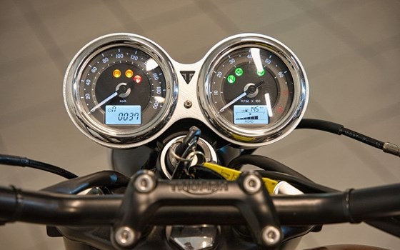 Gebrauchtmotorrad Triumph Bonneville T120 - Bild 10