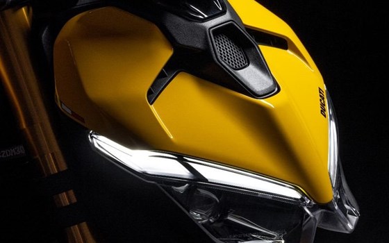 Neufahrzeug Ducati Streetfighter V2 S - Bild 5