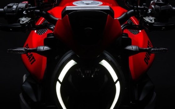 Neufahrzeug Ducati Monster 900 - Bild 1