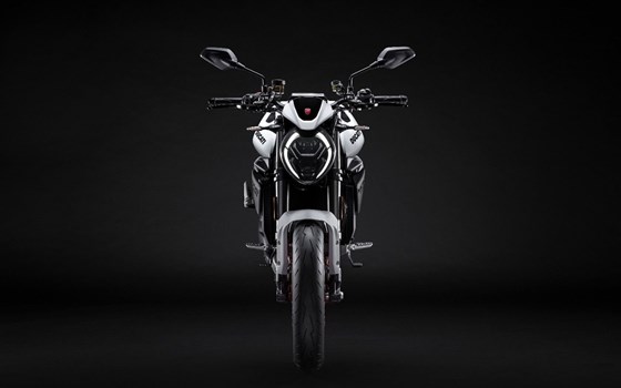 Neufahrzeug Ducati Monster 900 - Bild 3